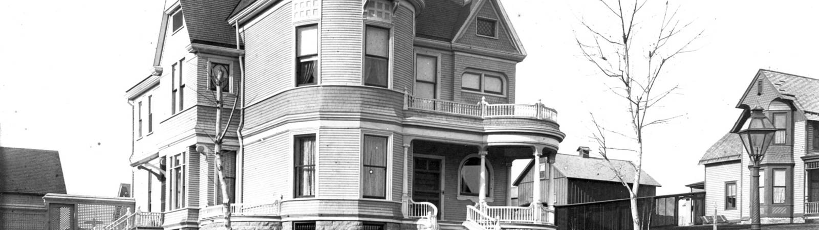 Victorian-Style Houses in Sioux City